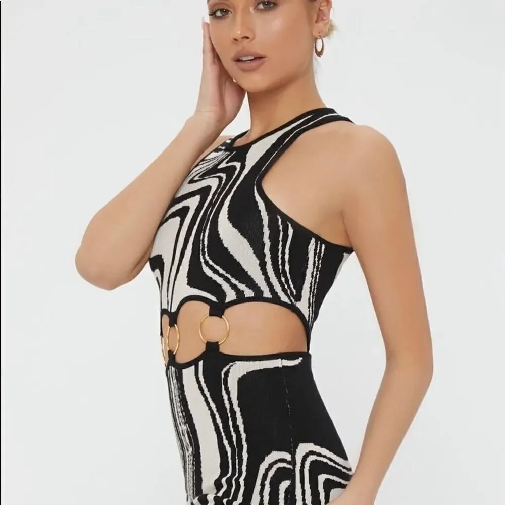 Abstract o-ring sweater dress
